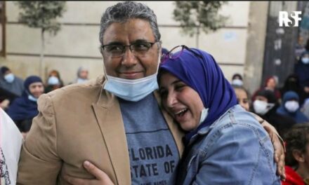 Mahmoud Hussein, journaliste d’Aljazeera enfin libéré des prisons égyptiennes