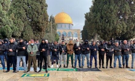 Al-Aqsa : Les forces d’occupation empêchent la distribution des repas de rupture de jeûne