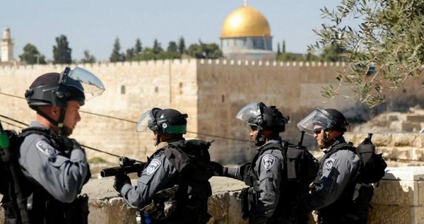 En prévision du Vendredi de la Rage… l’occupation renforce ses forces à Jérusalem et en Cisjordanie