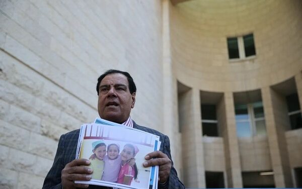Ses filles ont été tuées par l’armée israélienne, il est temps qu’il traîne Israël à la CPI de La Haye