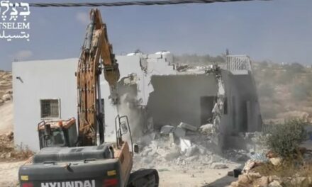 Israël démolit la maison d’une famille de 15 personnes, dont 7 mineurs, dans les collines du sud d’Hébron
