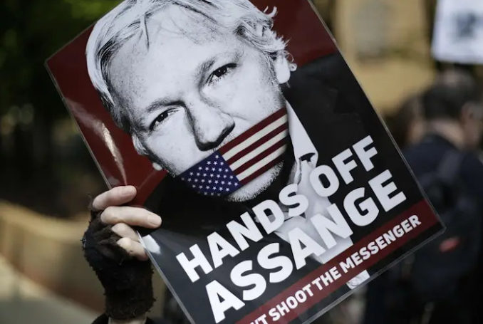 Julian Assange face à ses tortionnaires “civilisés”