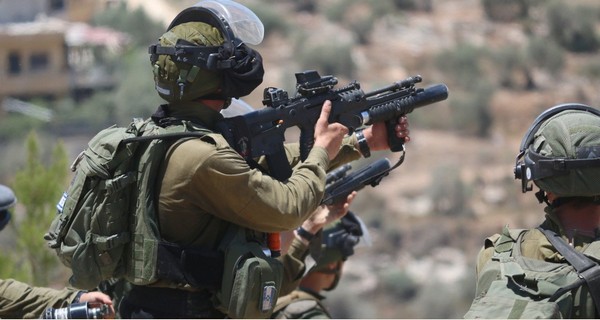 Israël autorise ses soldats à tirer dans le dos des enfants Palestiniens